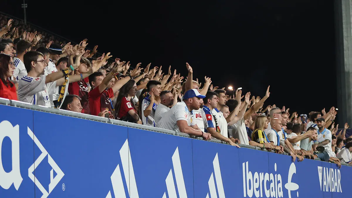 La afici&oacute;n del Real Zaragoza se moviliza para acabar con la mala gesti&oacute;n del club. Foto: Pilar &Aacute;lvarez