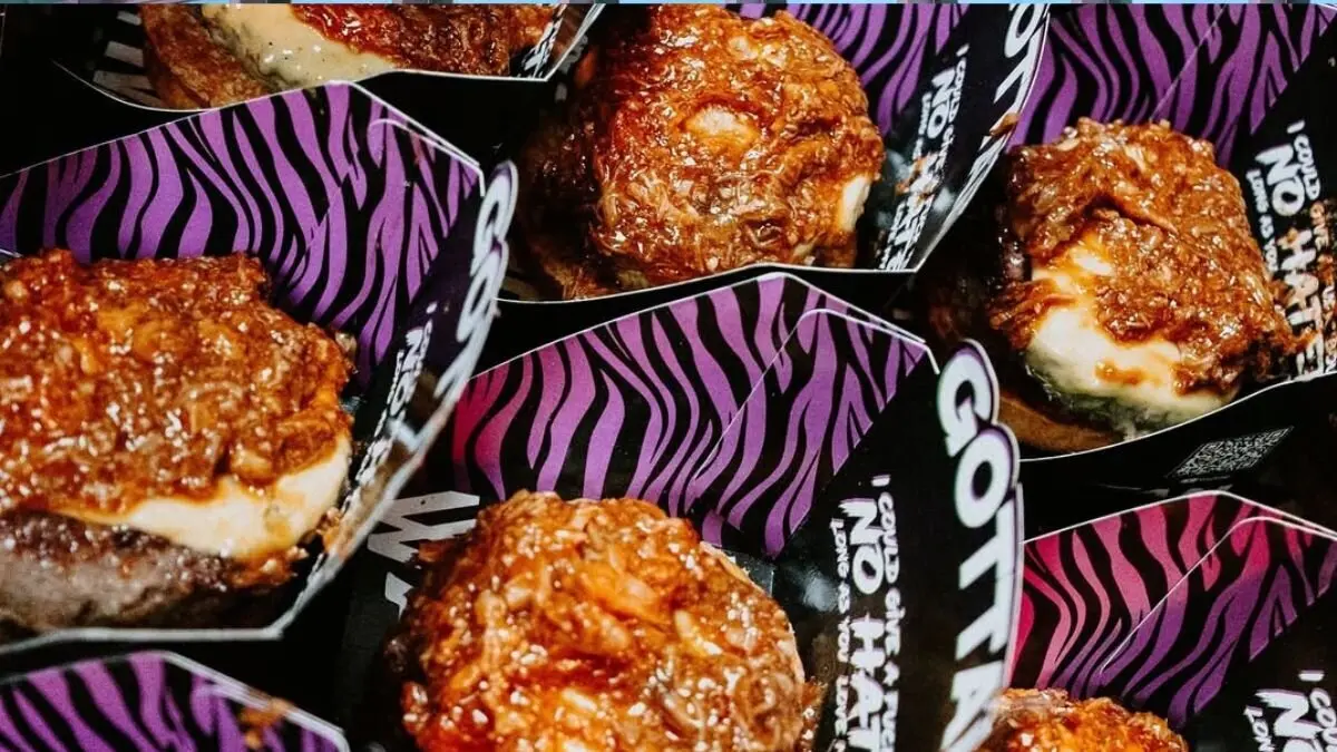 Hamburguesas Zentral Burguer. IG Rombo Zentral
