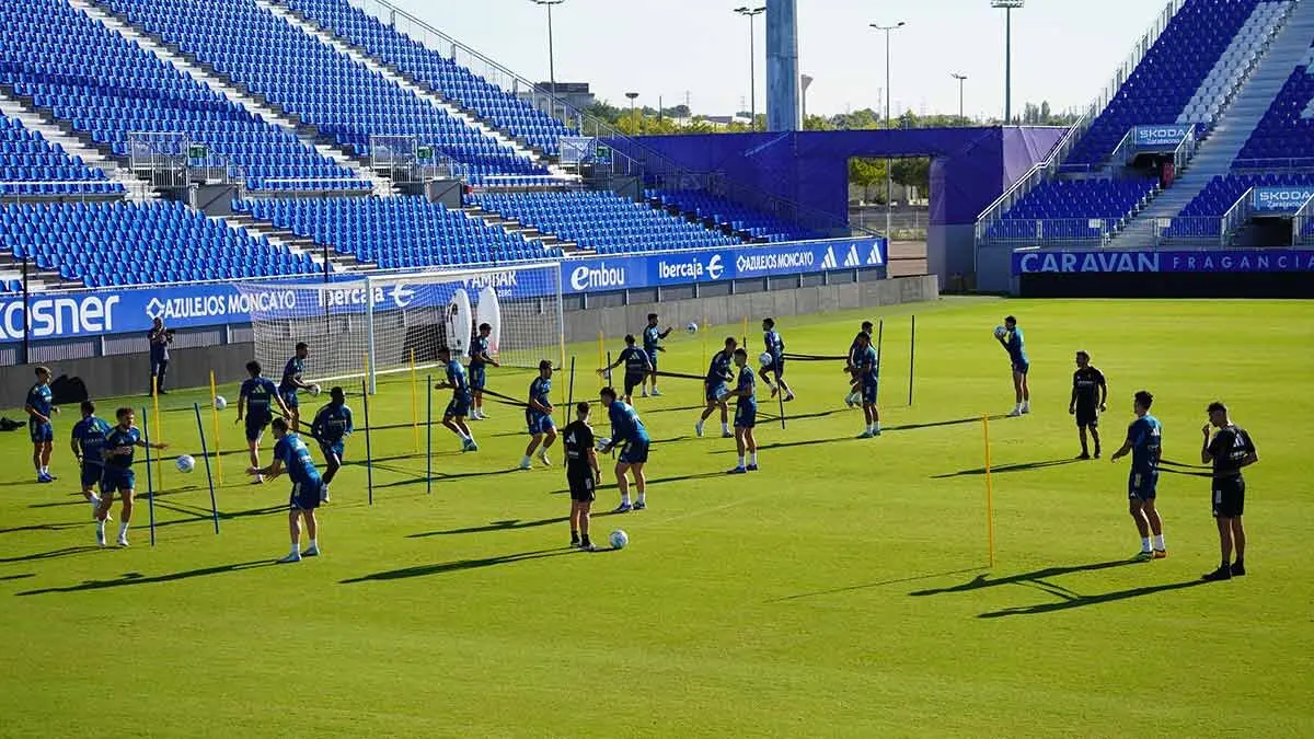 El Real Zaragoza se mide este lunes al Albacete en un partido de necesidad. Foto: Lorena Torrijo