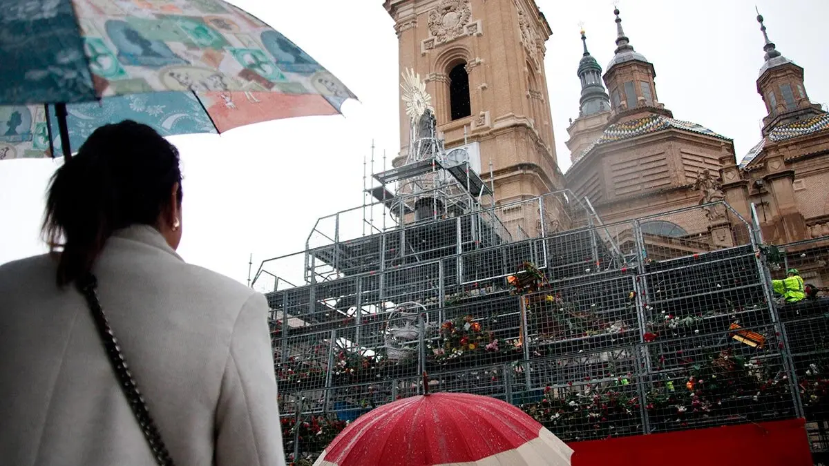 virgen-pilar-estructura-acto-solemne-ofrenda-flores-zaragoza-fiestas