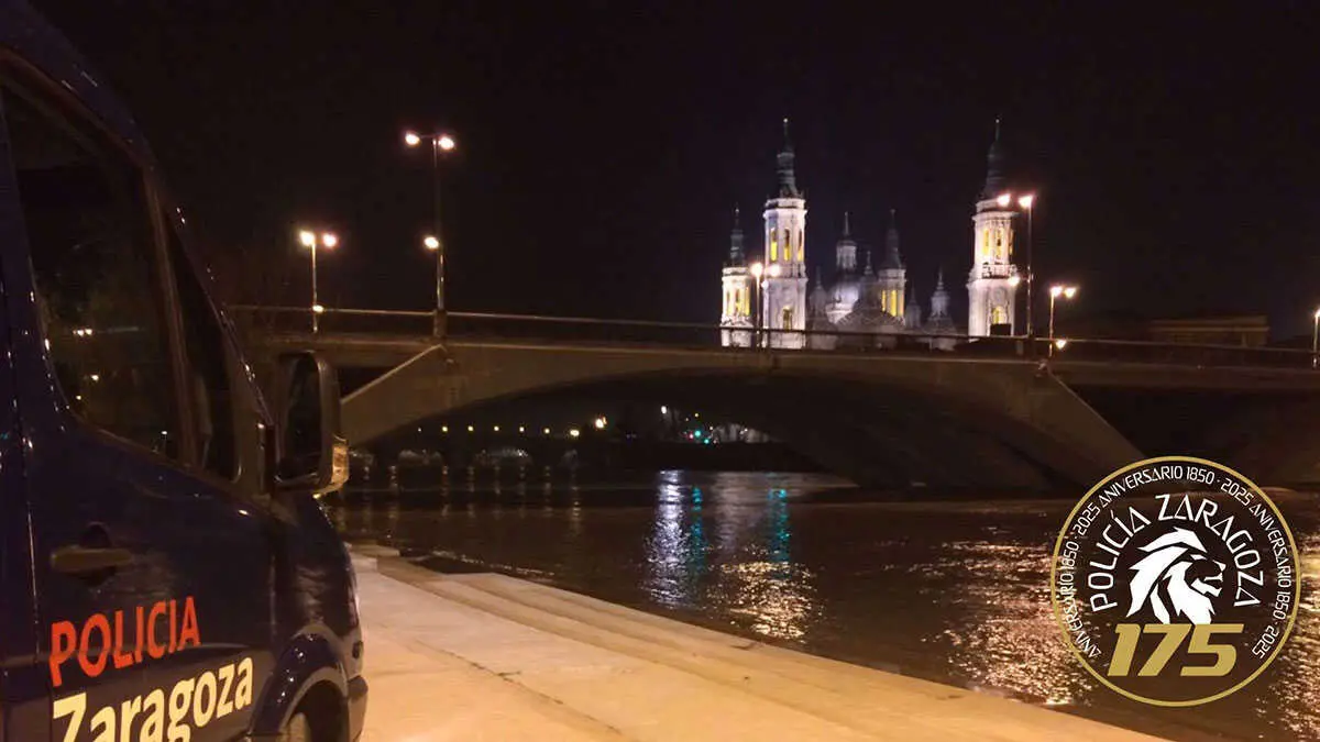 Un ladr&oacute;n se tir&oacute; al r&iacute;o Ebro el pasado domingo despu&eacute;s de robar el bolso a una mujer. Fuente: Polic&iacute;a Local