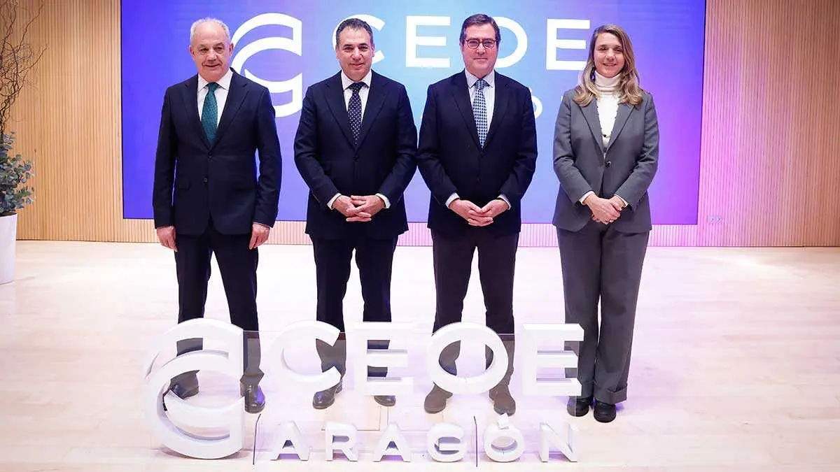 Antonio Garamendi junto a Benito Tesier este lunes en Zaragoza. Foto: CEOE Arag&oacute;n