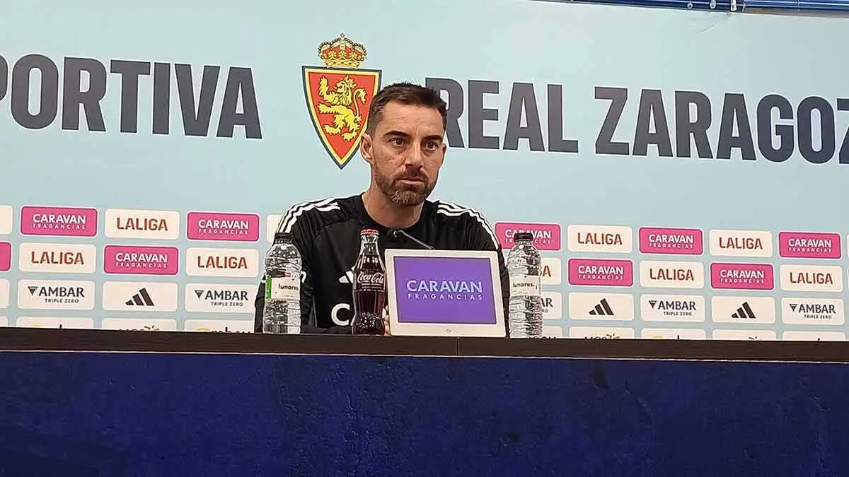 Sell&eacute;s comparece antes del Real Zaragoza - Real Sociedad B. Foto: M.G.