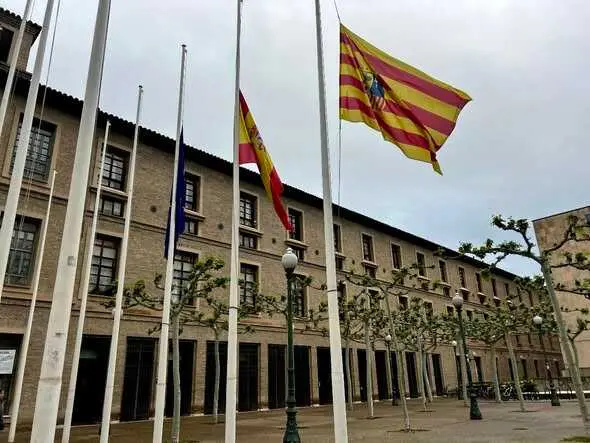 Ondear&aacute;n las banderas a media asta en el Gobierno de Arag&oacute;n | Foto: DGA