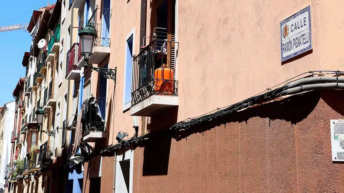 La agresi&oacute;n se produjo en abril del a&ntilde;o pasado en un piso de la calle Ram&oacute;n Pignatelli en El Gancho de Zaragoza. Foto: Pilar &Aacute;lvarez