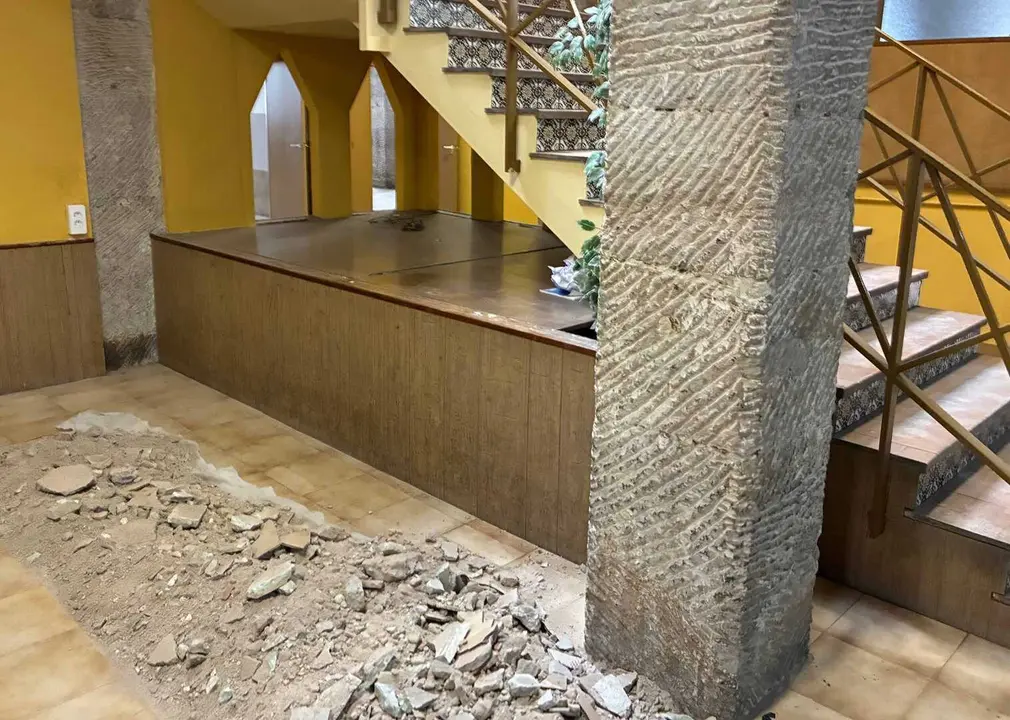 Interior del antiguo colegio que albergar&aacute; el museo de la Semana Santa. Foto Arag&oacute;n Press: Guillermo Pem&aacute;n