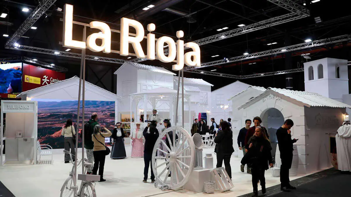 FITUR-12