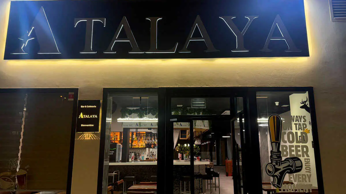 Fachada del bar Atalaya. Foto: Bar Atalaya.