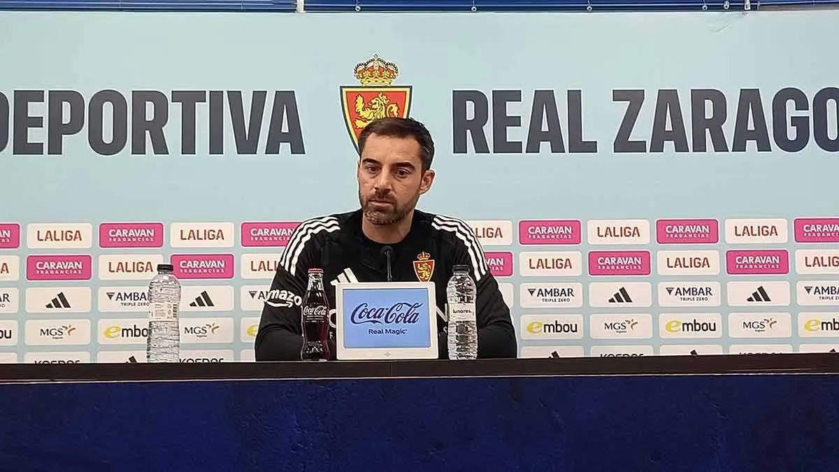 Sell&eacute;s comparece en la sala de prensa de la Ciudad Deportiva antes del Cultural - Real Zaragoza. Foto: M.G.