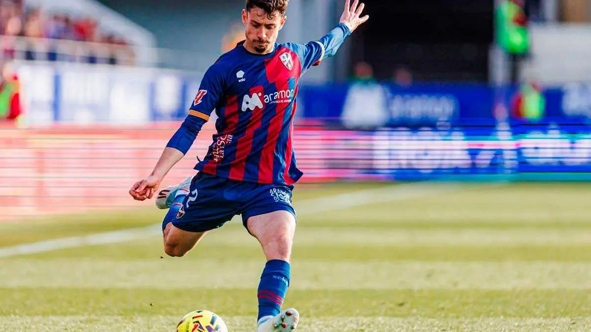 Jugador del S.D. Huesca este domingo ante el Ceuta. Foto: S.D. Huesca