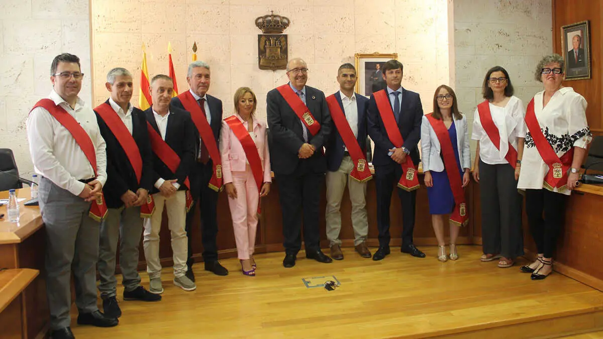 Toma de posesi&oacute;n de los concejales del Ayuntamiento de Calamocha | Foto: Teruel Existe