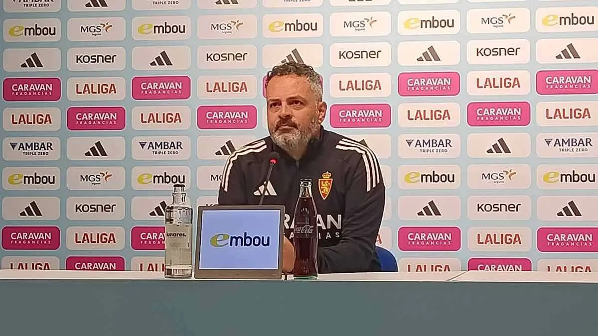 Navarro, comparece en la previa al Real Zaragoza - Almer&iacute;a. Foto: M.G.