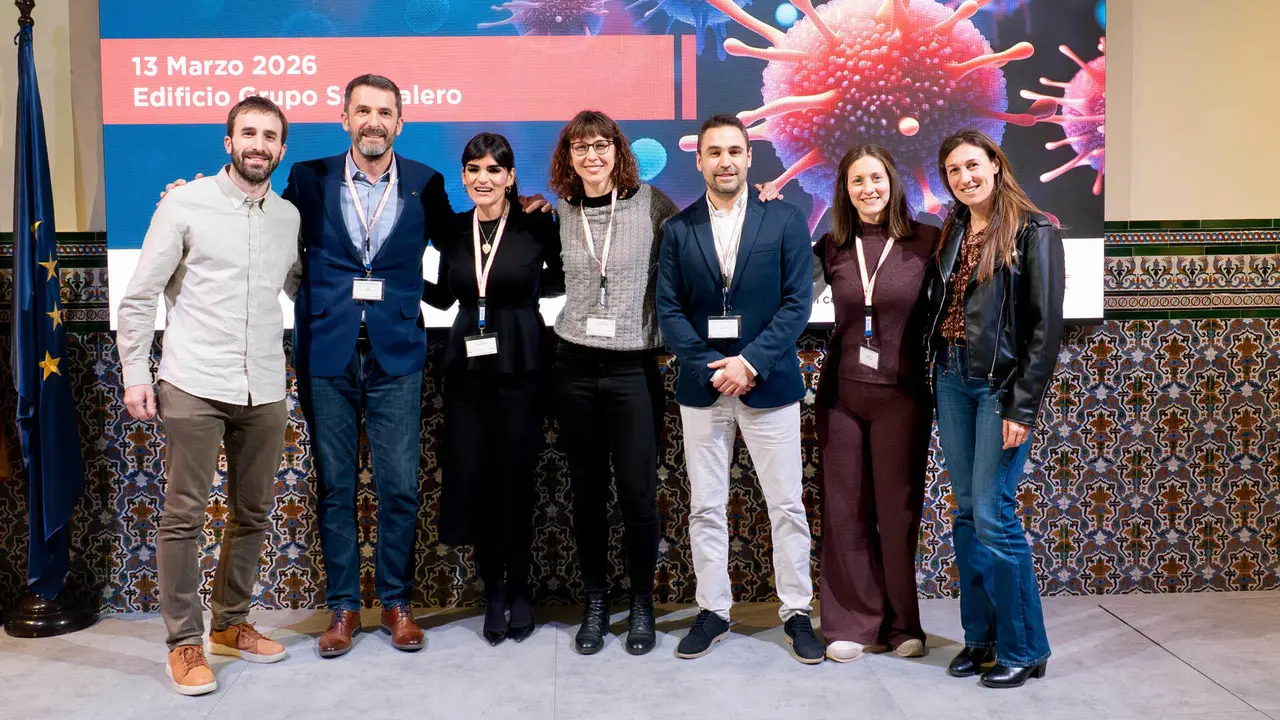 Responsables de la USJ, de AECC y miembros de SOeFI