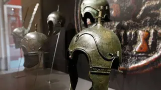 Los siete cascos hispano-calc&iacute;dicos recuperados se exponen en el Museo de Zaragoza y proceden de una ciudad llamada Aratis, ubicada en la Comarca del R&iacute;o Aranda
