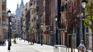 El retirado del adoquinado y la ampliaci&oacute;n de las aceras son algunas de las novedades m&aacute;s llamativas | Foto: Laura Trives
