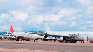 aviones en el aeropuerto de Teruel