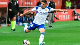 Fran G&aacute;mez golpea el bal&oacute;n