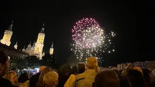Fuegos artificiales en la arboleda de Macanaz