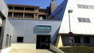 Fachada de urgencias del Royo Villanova