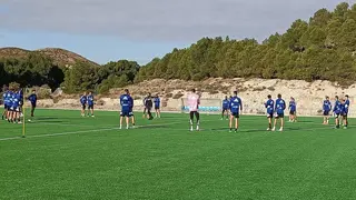 Entrenamiento del Real Zaragoza en c&eacute;sped artificial