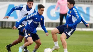 Bermejo, G&aacute;mez y Fuentes en un entrenamiento
