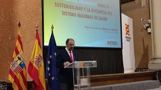 Lamb&aacute;n no ver&iacute;a con malos ojos un pacto entre PP y PSOE para evitar que proliferen los extremos, pero les pide tener "un proyecto de pa&iacute;s"