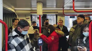 Con el fin de las mascarillas en el transporte p&uacute;blico ser&aacute;n los propios usuarios los que decidan utilizarla