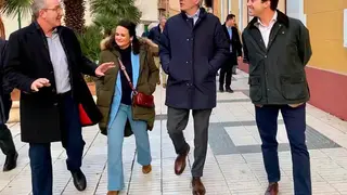 Azc&oacute;n ha acudido a Ejea a presentar a la candidata popular a la Alcald&iacute;a