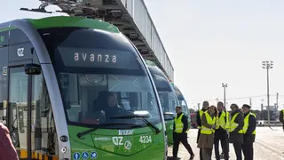 Natalia Chueca en las cocheras de Zaragoza