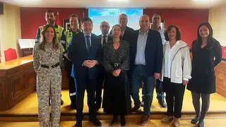 Foto de familia de los asistentes a la presentaci&oacute;n de la campa&ntilde;a de Airbe