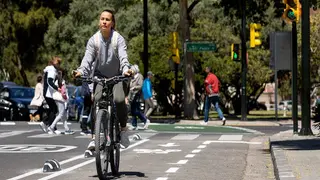 Este viernes ha quedado abierto al tr&aacute;fico ciclista del nuevo carril bici de Pedro III El Grande y Jerusal&eacute;n.