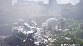 Ha sido necesario crear un colch&oacute;n de espuma para poder apagar el fuego