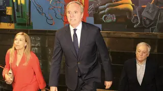 Azc&oacute;n acudi&oacute; el pasado jueves al edificio Pignatelli para reunirse con el presidente en funciones, Javier Lamb&aacute;n