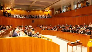 La und&eacute;cima legislatura arranca con la elecci&oacute;n de la Mesa de las Cortes | Foto: Cortes de Arag&oacute;n