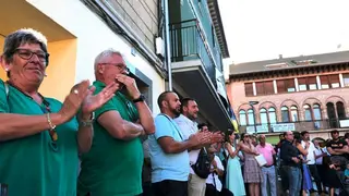 El goteo de vecinos de la localidad tambi&eacute;n ha sido constante