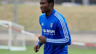 Dwamena entrenando con el Real Zaragoza