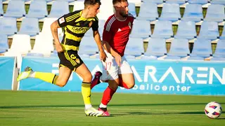 Franc&eacute;s se bate en carrera con un rival 