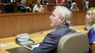 Azc&oacute;n ha pronunciado su discurso durante algo menos de hora y media