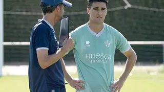 Javi Mart&iacute;nez podr&iacute;a estrenarse en su segunda etapa en el club. Foto: SD Huesca