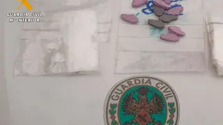 En total, se le interceptaron 60 gramos de speed y 10 pastillas de &eacute;xtasis  