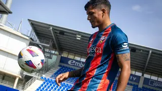 El jugador fija el objetivo del equipo en los 50 puntos. Fotograf&iacute;a: S.D. Huesca.