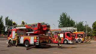 El Ayuntamiento de Zaragoza se ha puesto a su disposici&oacute;n para enviar Bomberos y Protecci&oacute;n Civil
