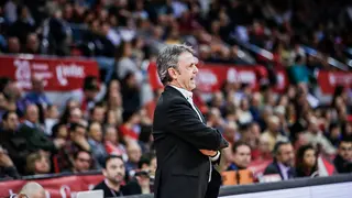 Las lesiones y la m&aacute;s que posible macha de Jovic dejan a Porfirio Fisac con escasez de efectivos. Fotograf&iacute;a: Casademont Zaragoza.