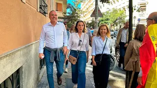 Hasta Madrid se han desplazado consejeros de la DGA, diputados auton&oacute;micos y nacionales, y el propio presidente Azc&oacute;n. Foto: PP Arag&oacute;n