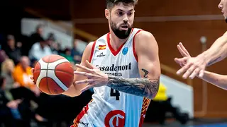 Santi Yusta ante Pardubice