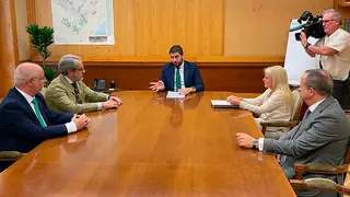 Nolasco ha mantenido un encuentro este mi&eacute;rcoles en su despacho con los responsables de ambos colegios profesionales