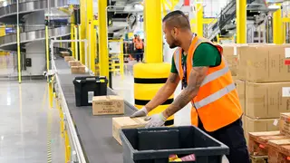 Amazon abri&oacute; el pasado 25 de abril este gran almac&eacute;n tras haber invertido 175 millones de euros y con algo m&aacute;s de 700 trabajadores