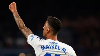 Maikel Mesa celebra con el pu&ntilde;o en alto un gol contra el Eibar