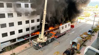 Bomberos de Zaragoza incendio Arcosur humo 