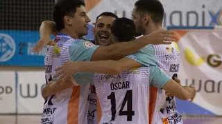 El Wanapix vence con contundencia al Ibiza y se alza en lo alto de la tabla